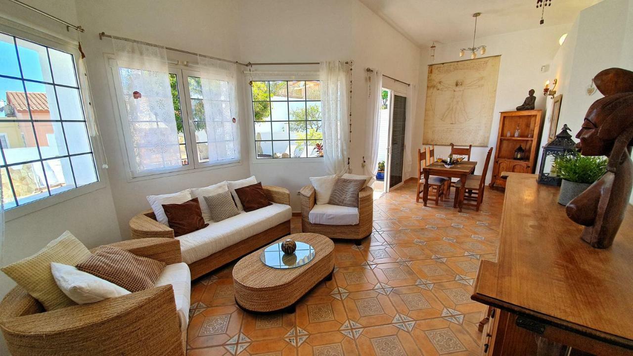 Ferienhaus Casa Blanca - Tarajalejo - Glasfaserinternet - Meerblick Kültér fotó
