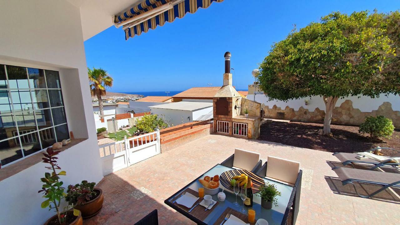 Ferienhaus Casa Blanca - Tarajalejo - Glasfaserinternet - Meerblick Kültér fotó