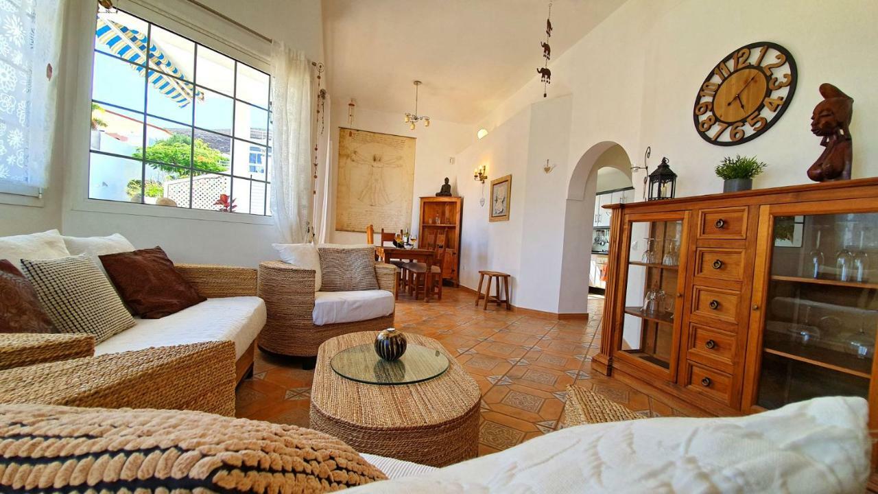 Ferienhaus Casa Blanca - Tarajalejo - Glasfaserinternet - Meerblick Kültér fotó
